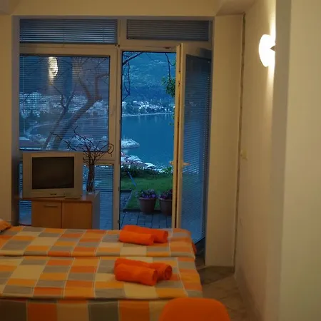 Snegar Apartment *